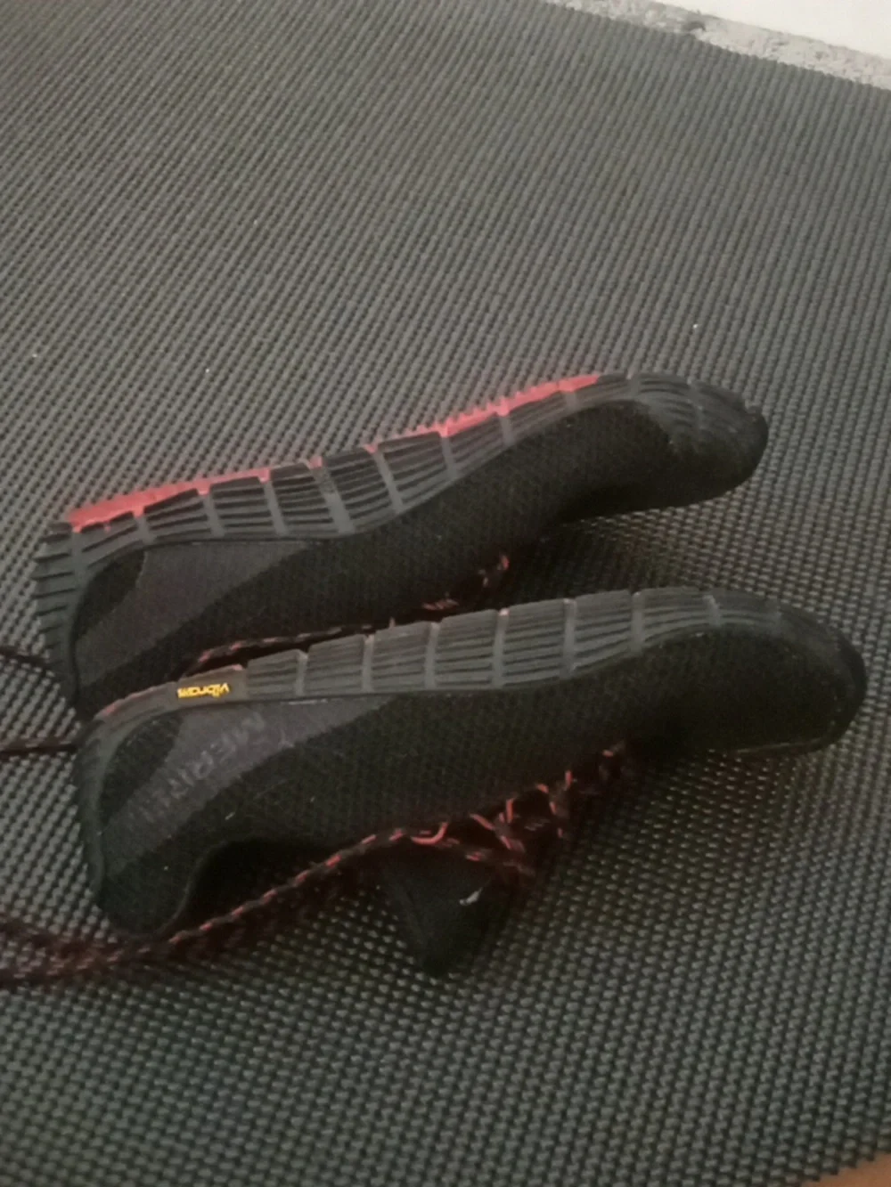 Vibram Men's Black Sneakers with Red Accent Laces
